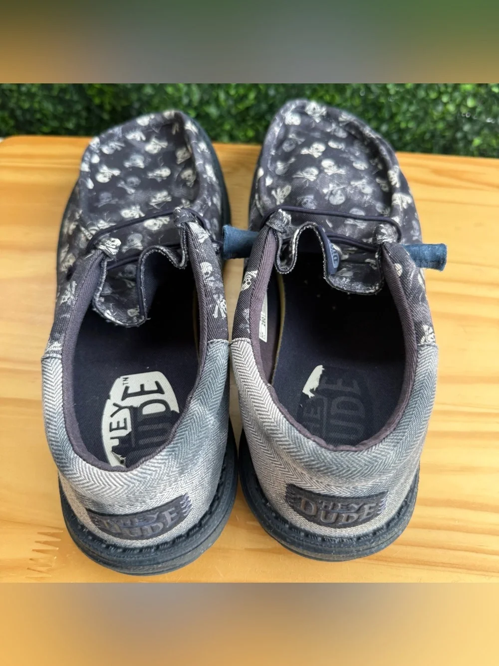 HEYDUDE Wally Funk Skull Print Men’s Size 10 Black Gray Casual Slip On Shoes